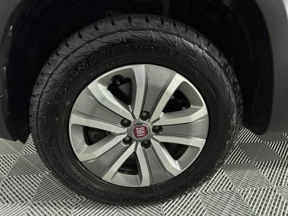 FIAT TORO 1.8 16V EVO FLEX FREEDOM AT6 FIAT TORO 1.8 16V EVO FLEX FREEDOM AT6